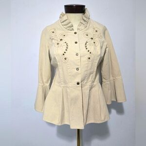 GRETTY ZUEGER cream ruffled cotton stud embroidered jacket. Size medium